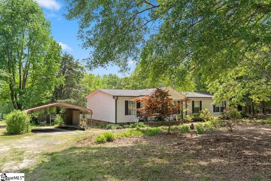 690 Farms Bridge Road, Inman, SC 29349