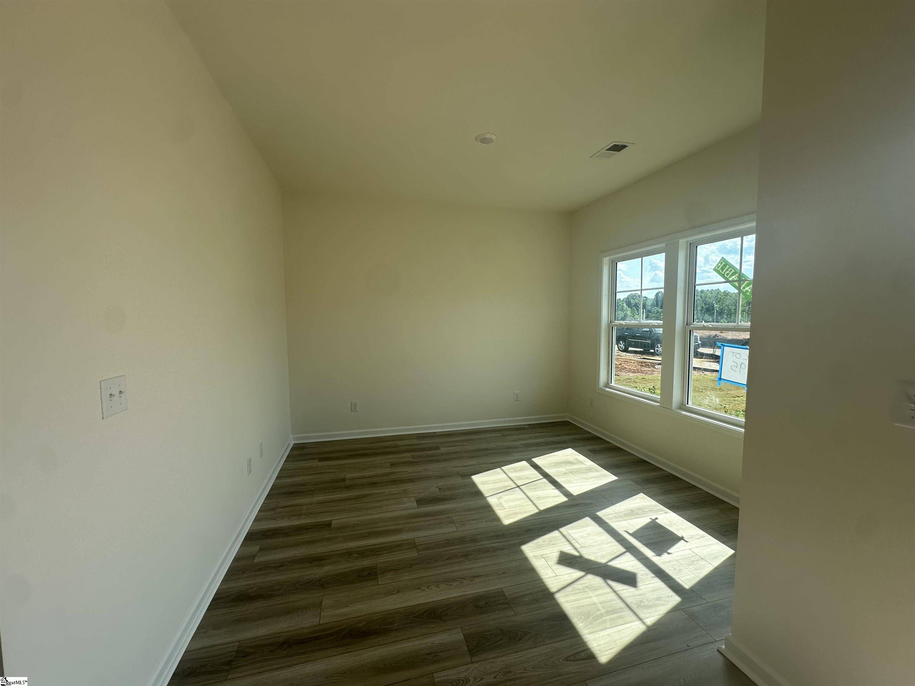 Wellford, SC 29385,907 Gibbons Street