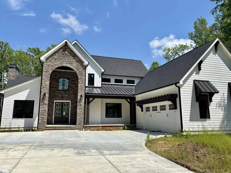 10 Autumn Leaves Way, Marietta, SC 29661