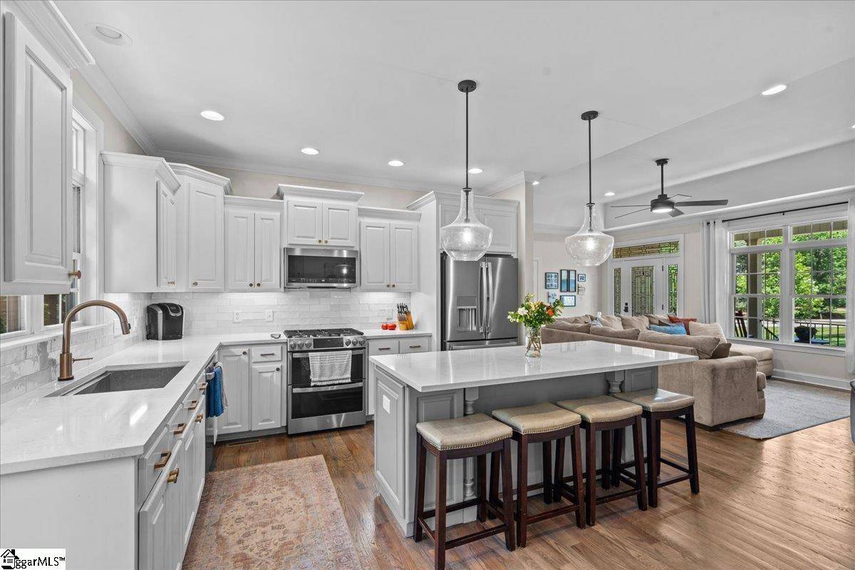 Anderson, SC 29625,115 Woods Way
