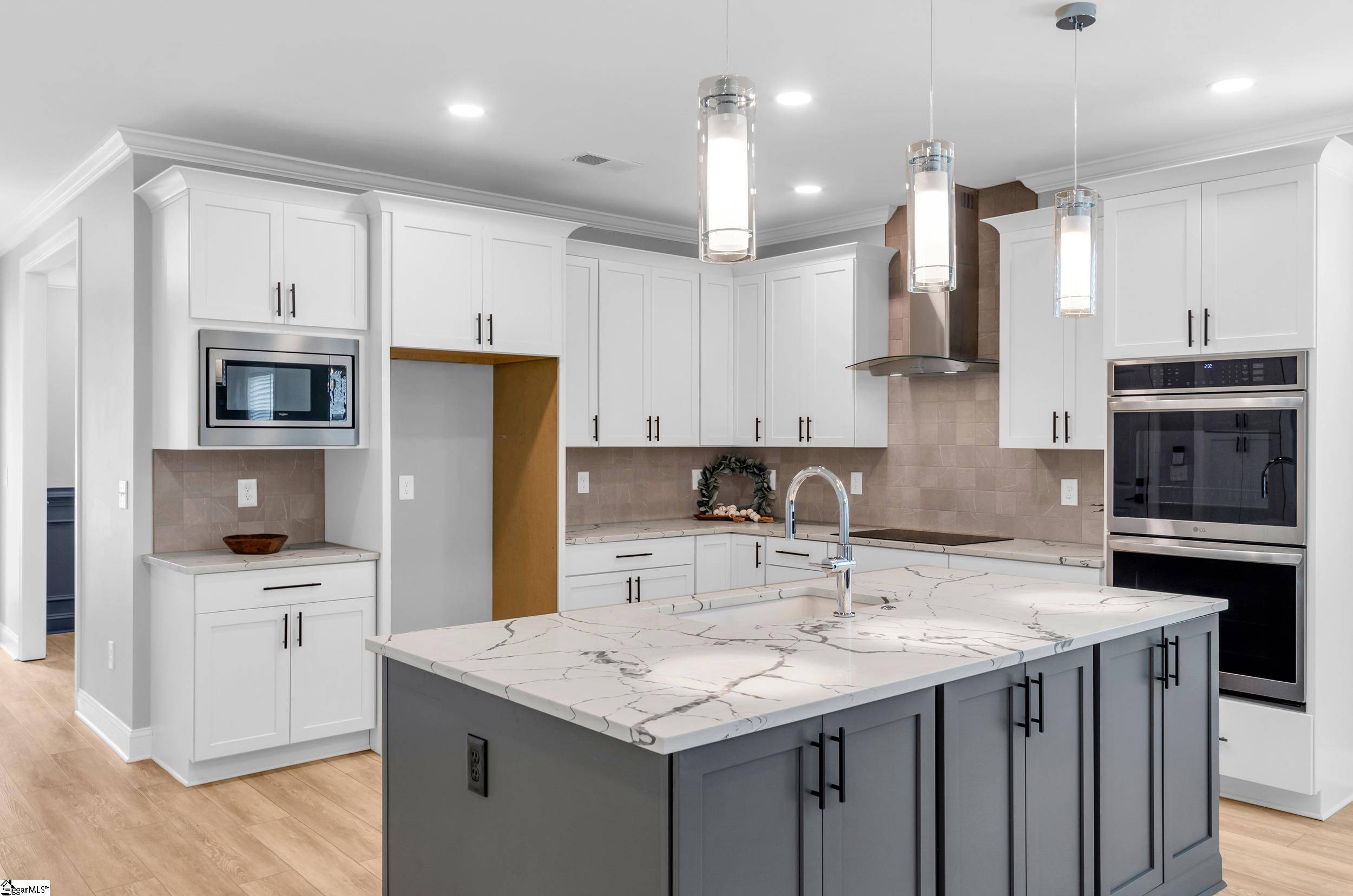 Simpsonville, SC 29680,226 Deerview Trail