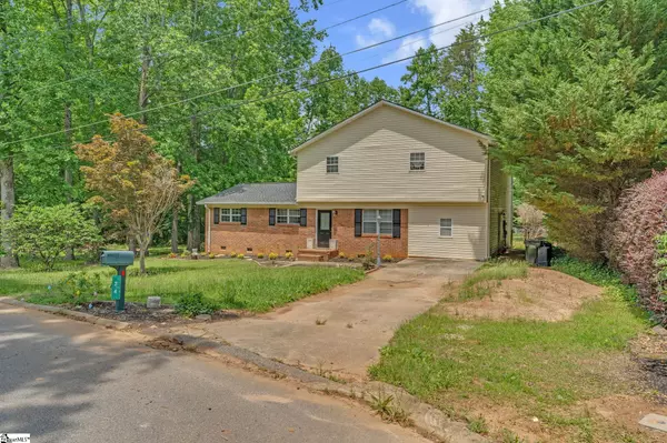 Greenville, SC 29609,24 Carriage Drive