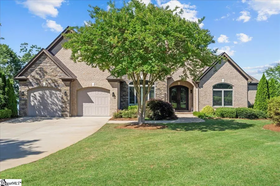 135 Neal Pointe Drive, Chesnee, SC 29323