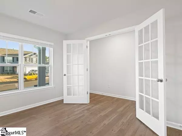 Greenwood, SC 29646,104 Larson Lane