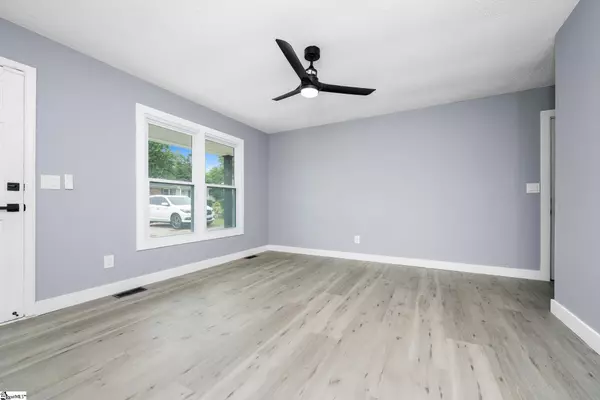 Moore, SC 29369,127 Chelsea Street
