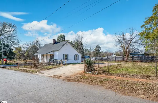 Spartanburg, SC 29301,15 Smythe Street