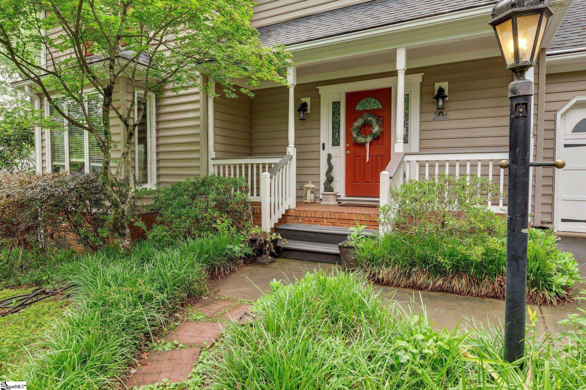 Taylors, SC 29687-6619,304 Oak Brook Way Way