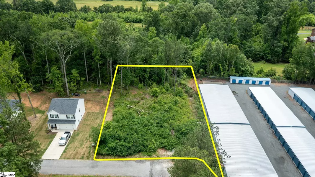 106 Heather Glen Lane, Clinton, SC 29325