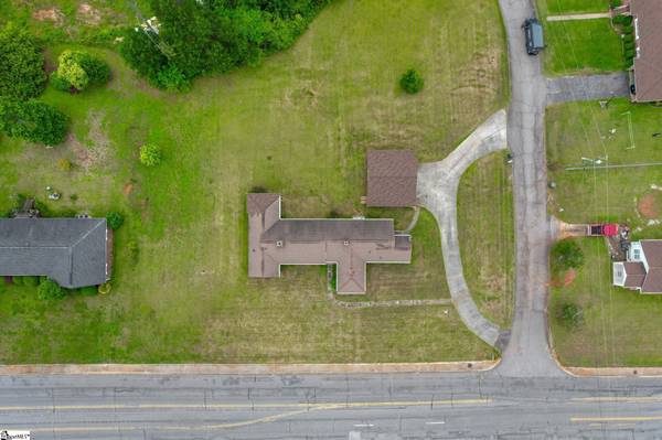 Seneca, SC 29678,611 E South 6th Street