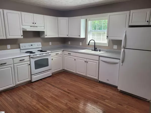 Greenville, SC 29609,2 Mountainside Way