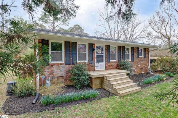 108 Meadowood Drive, Easley, SC 29640-2431