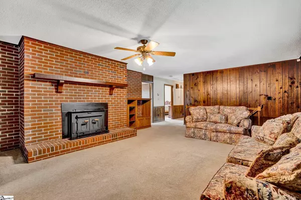 Spartanburg, SC 29303,723 Magness Drive