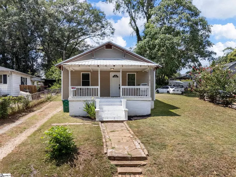24 Oak Street, Spartanburg, SC 29306