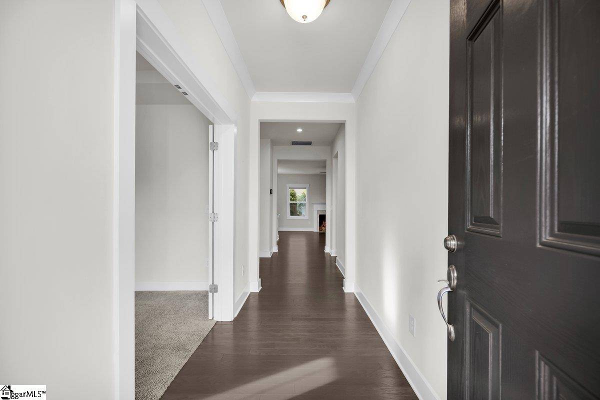 Simpsonville, SC 29680,211 Bank Swallow Way