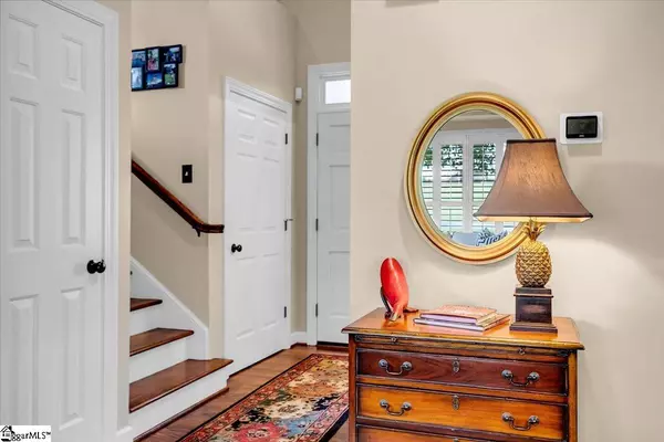 Greenville, SC 29609,10 Brookstone Green Road