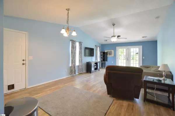 Simpsonville, SC 29681,7 Pasture Place