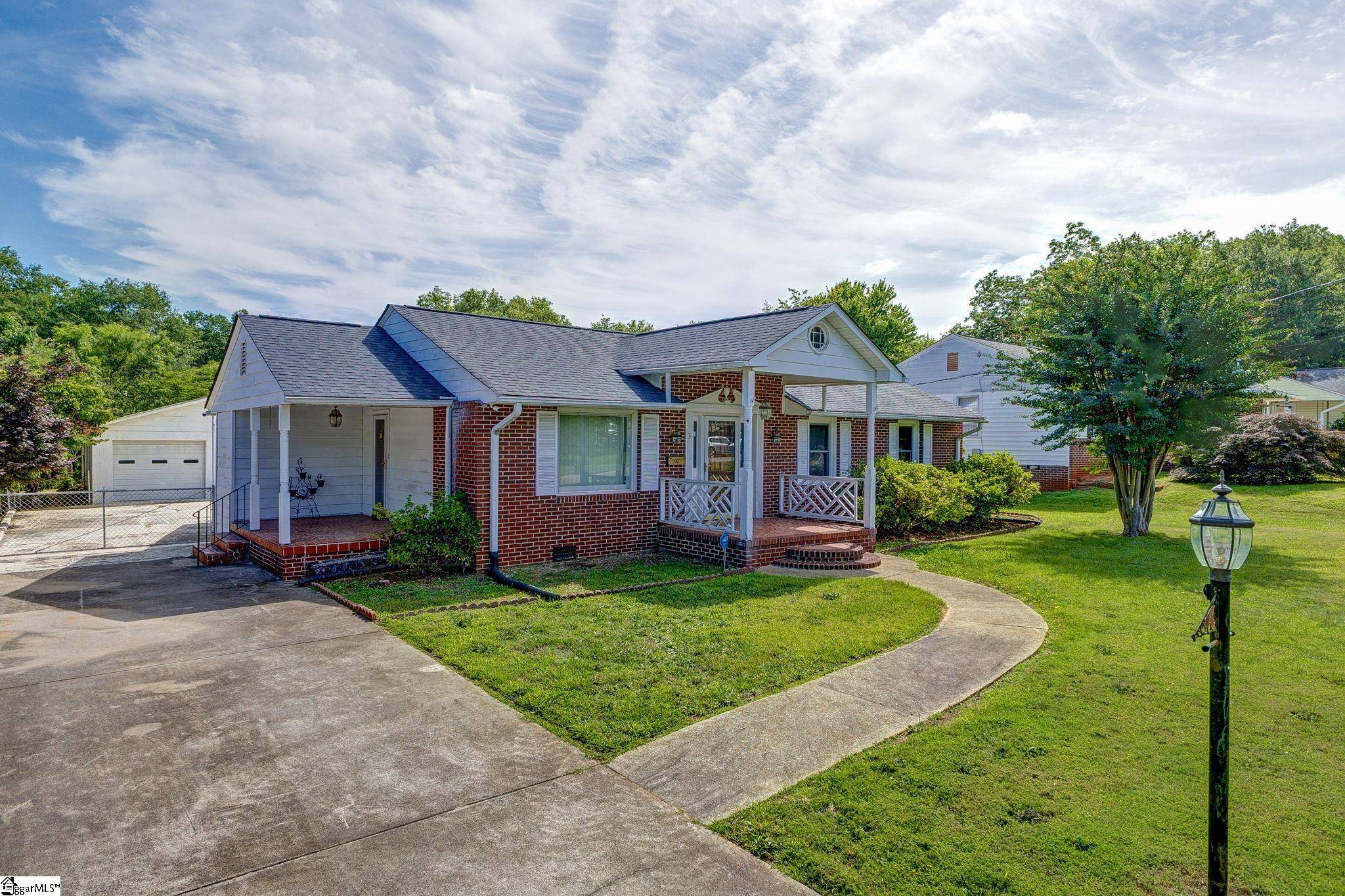 Greenville, SC 29607,3 Plymouth Avenue