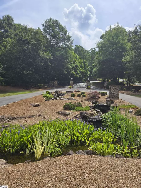 Pickens, SC 29671,109 Bernhardt Way