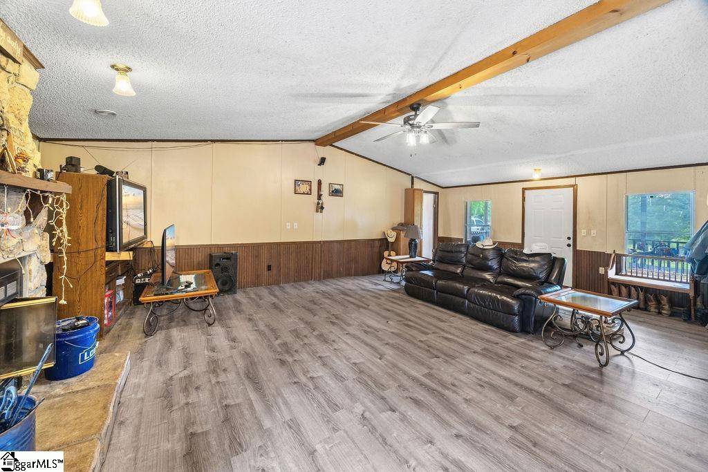 Gray Court, SC 29645,136 Topaz Drive
