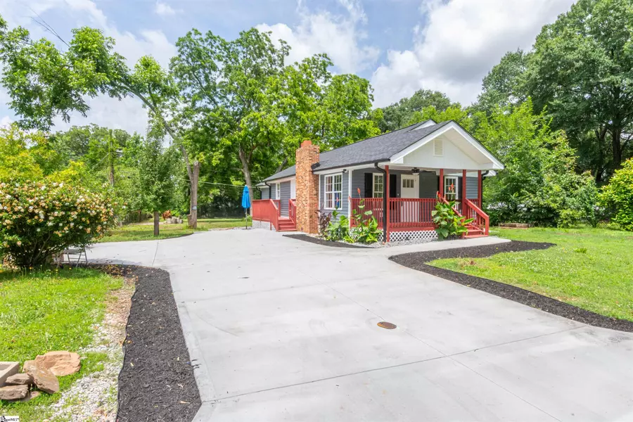 1230 Edgewood Avenue, Spartanburg, SC 29301