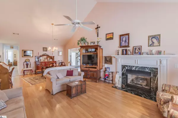 Easley, SC 29642,110 Baldwin Place