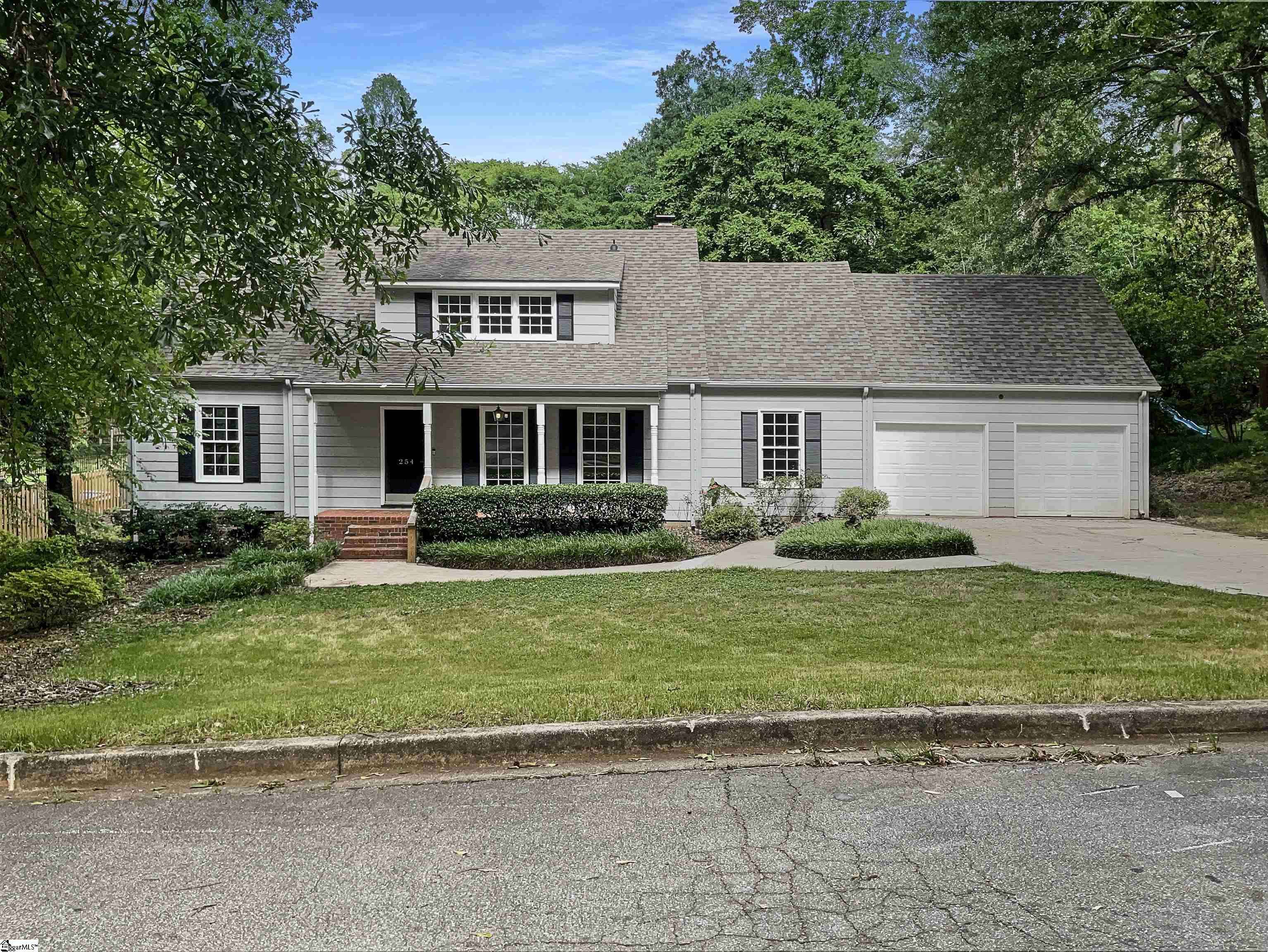 254 Heathwood Drive, Spartanburg, SC 29307