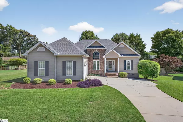 Simpsonville, SC 29681,10 Parkcrest Court