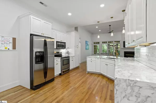 Greenville, SC 29617,207 Hunters Court