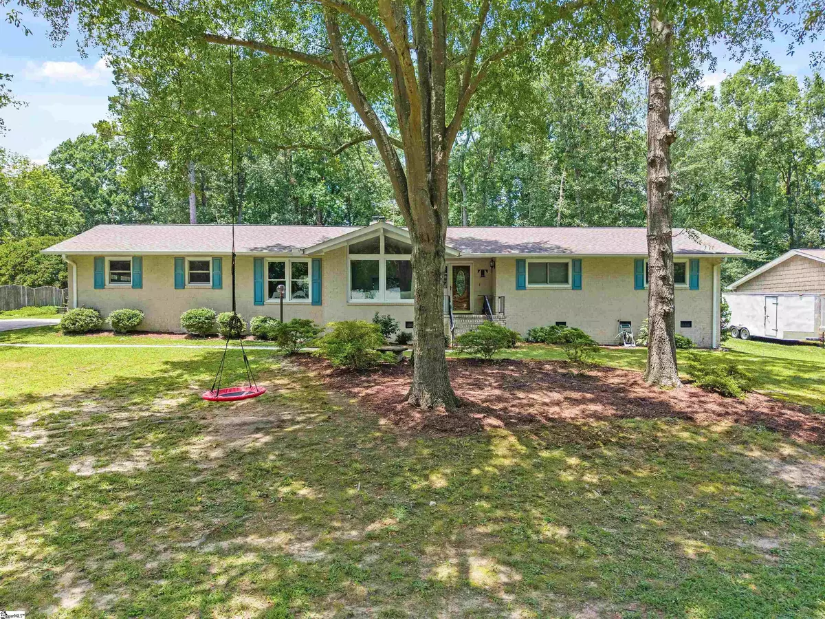 Simpsonville, SC 29681,110 Bonwood Avenue