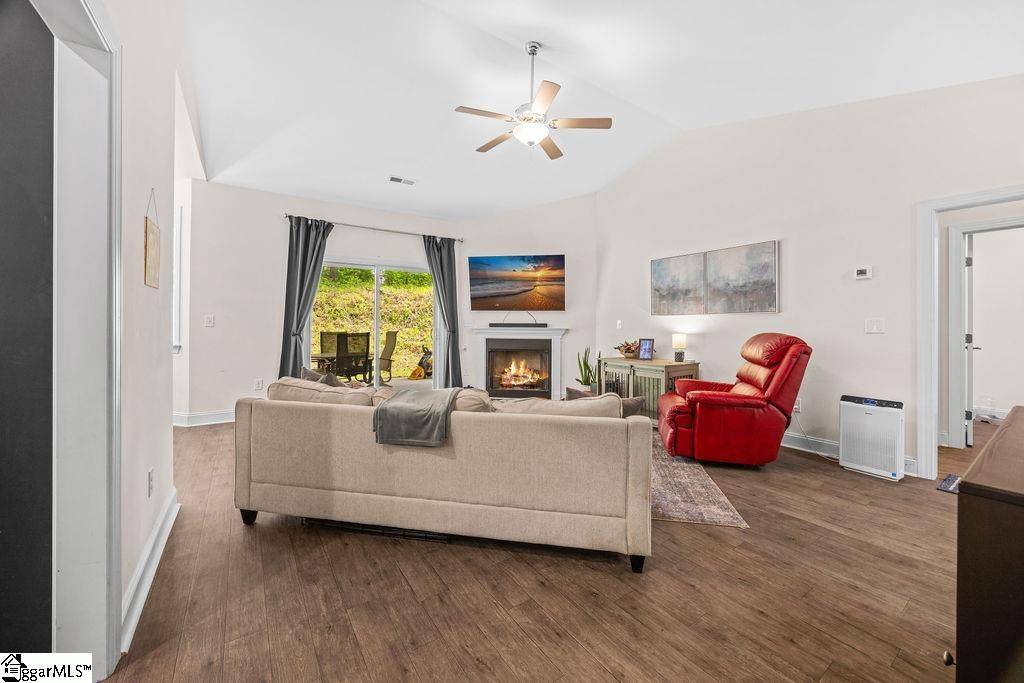 Marietta, SC 29661,6 Edgebrook Court