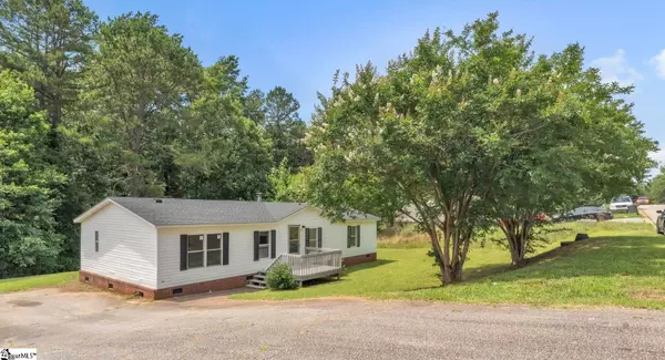 8 Channel Street, Greenville, SC 29611