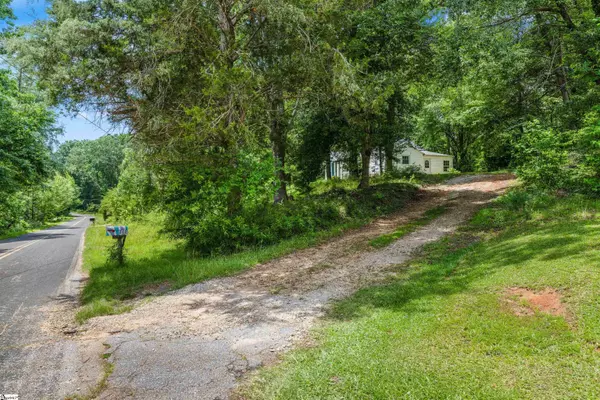 Greenville, SC 29617,262 Rutledge Lake Road