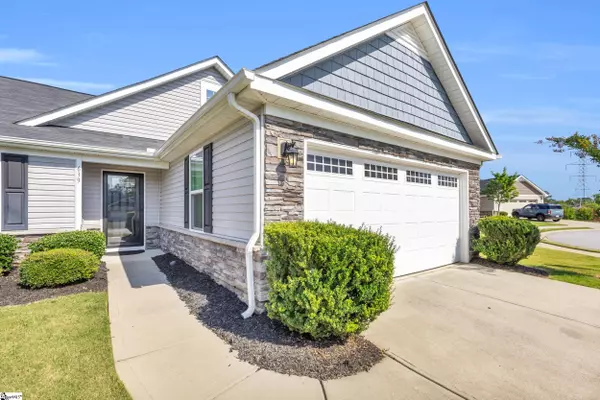 Greenville, SC 29617,639 Lynndale Court