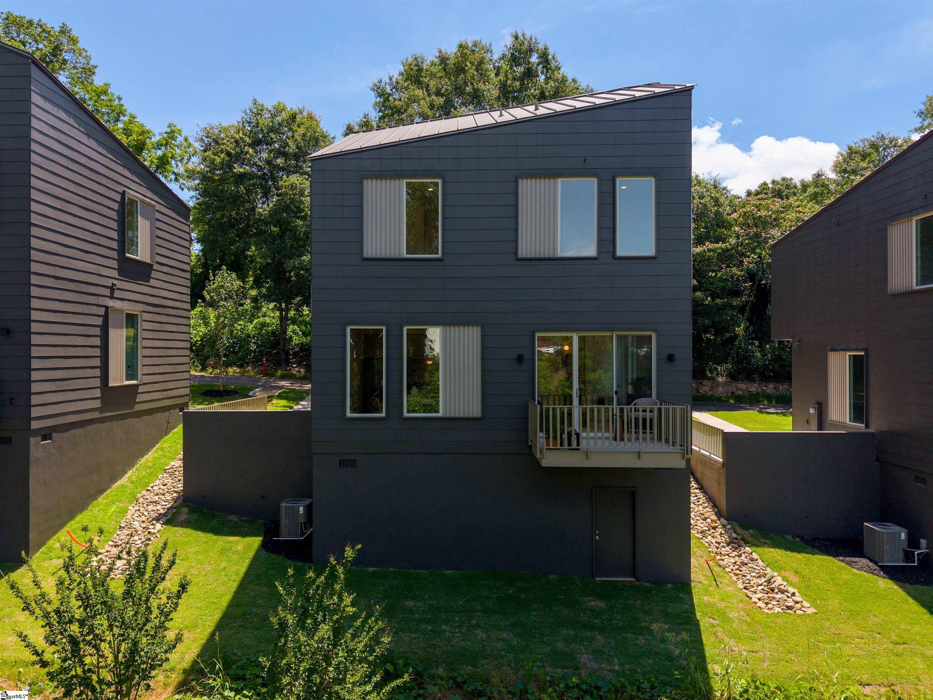 Greenville, SC 29607,9 Mount Zion Avenue