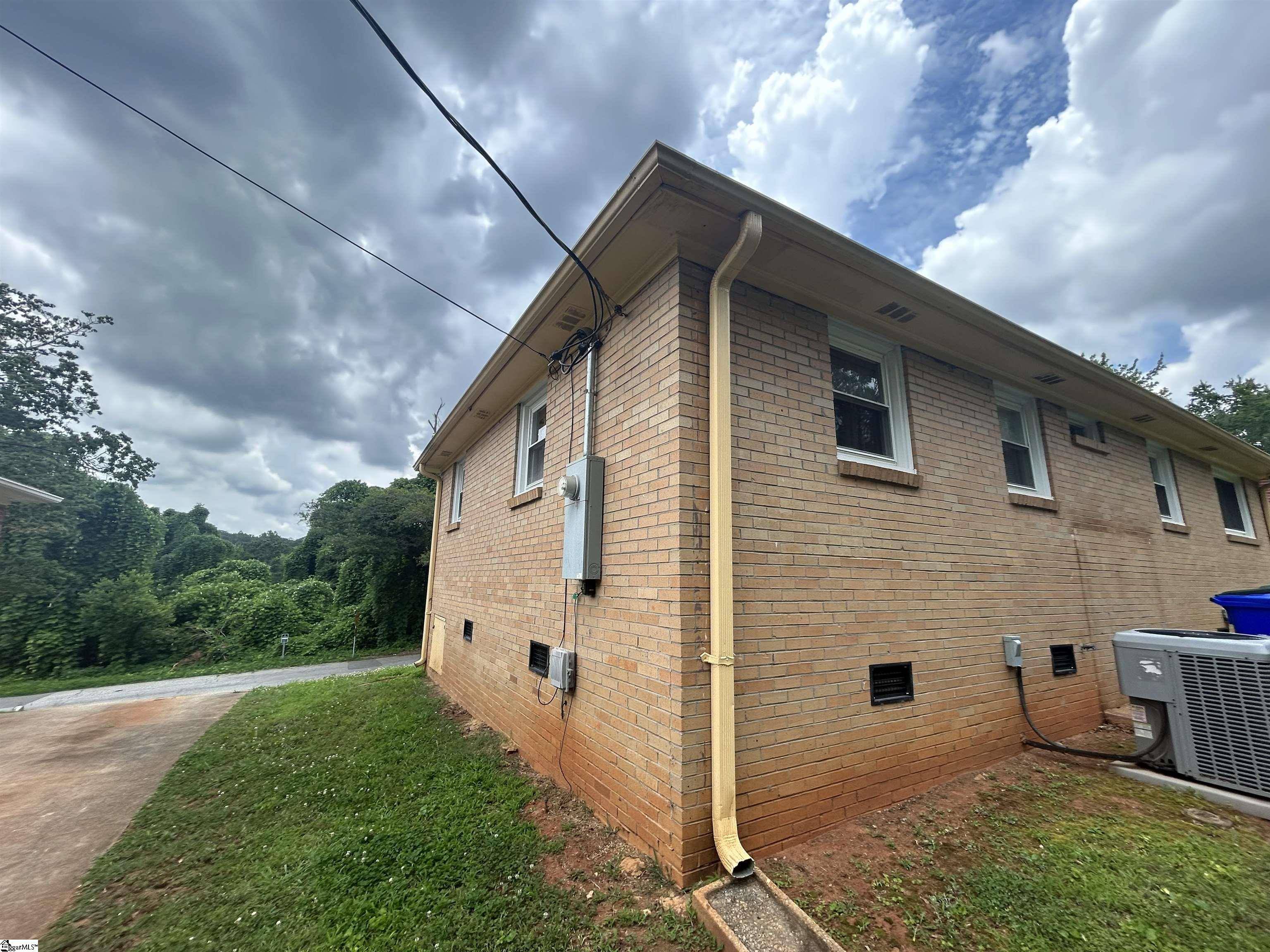 Greenville, SC 29607,9 Roosevelt Avenue