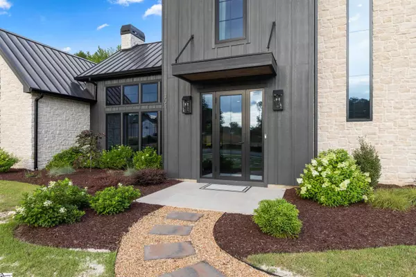 Simpsonville, SC 29681,304 Waterford Fall Way