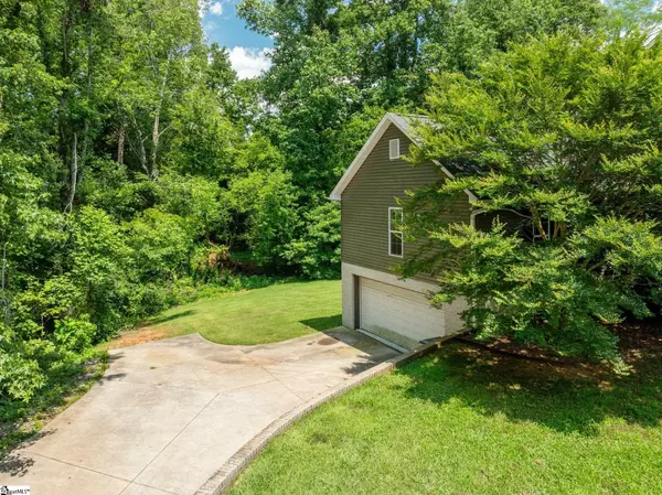 Greer, SC 29651,104 Williamsburg Drive