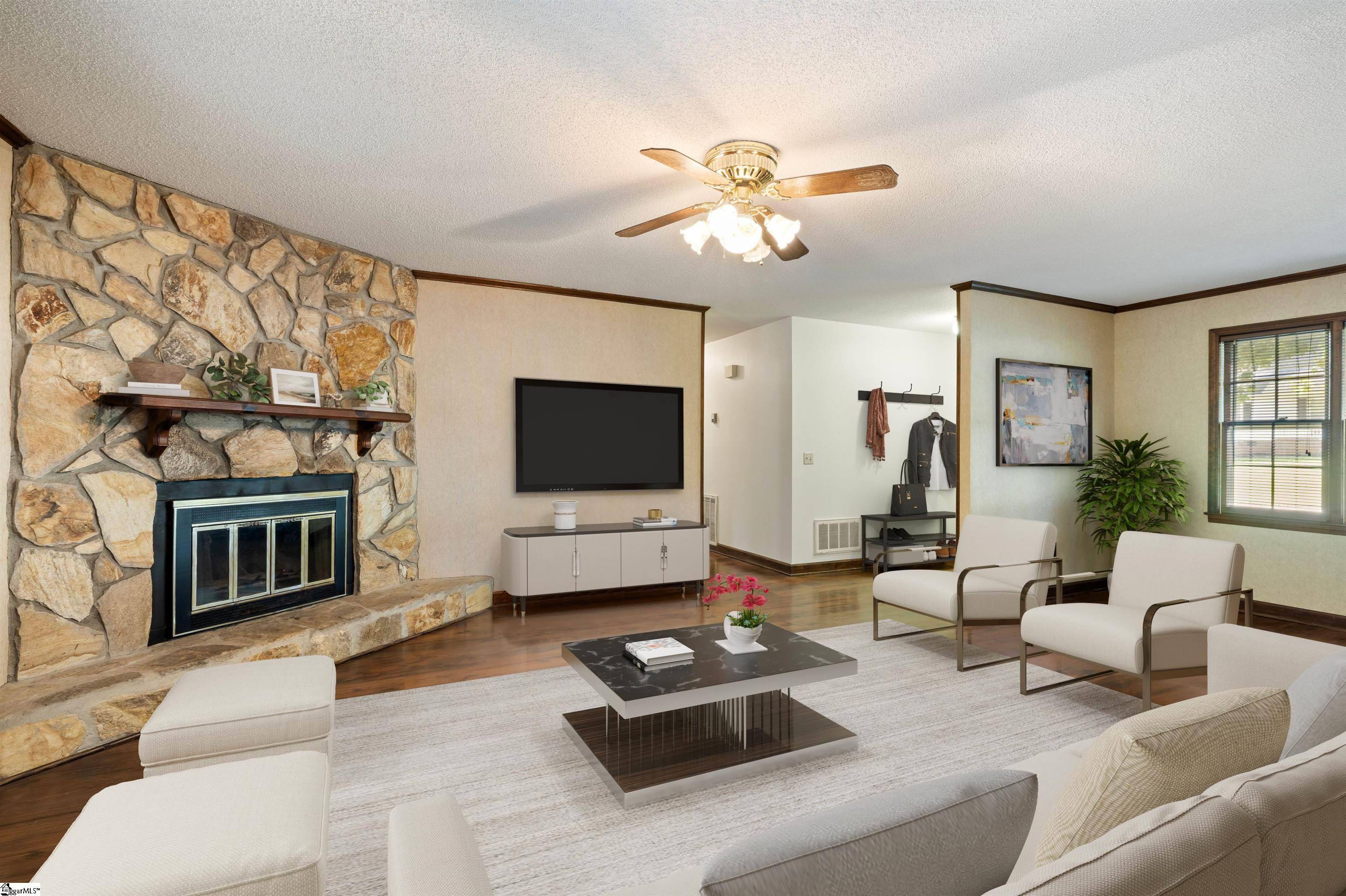 Simpsonville, SC 29680,816 Brentwood Way