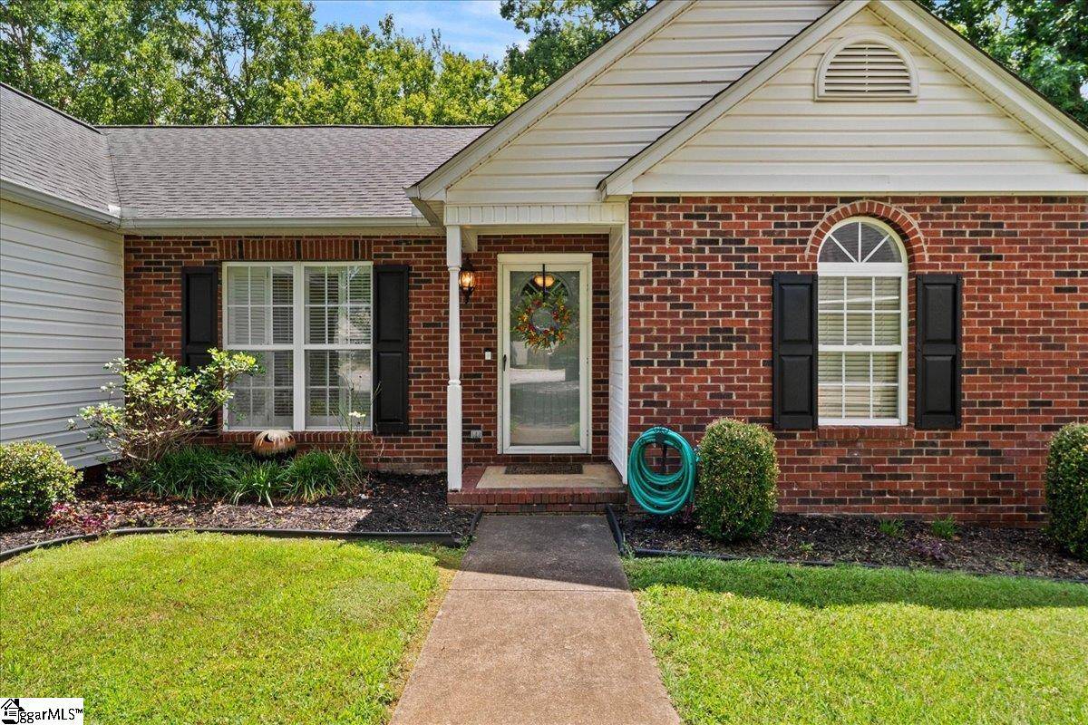 Taylors, SC 29687,117 S Banyan Court