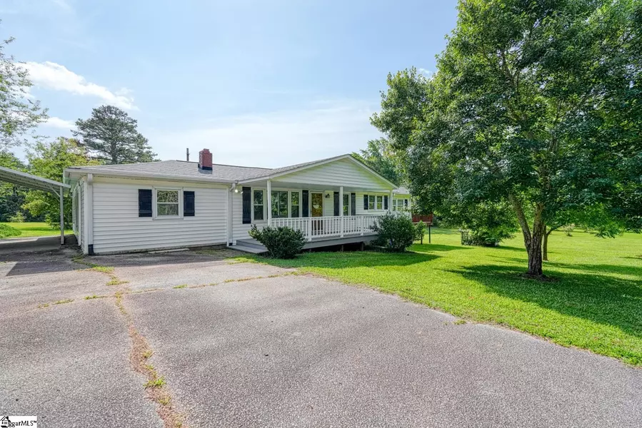 160 Bill Roberson Road, Enoree, SC 29335