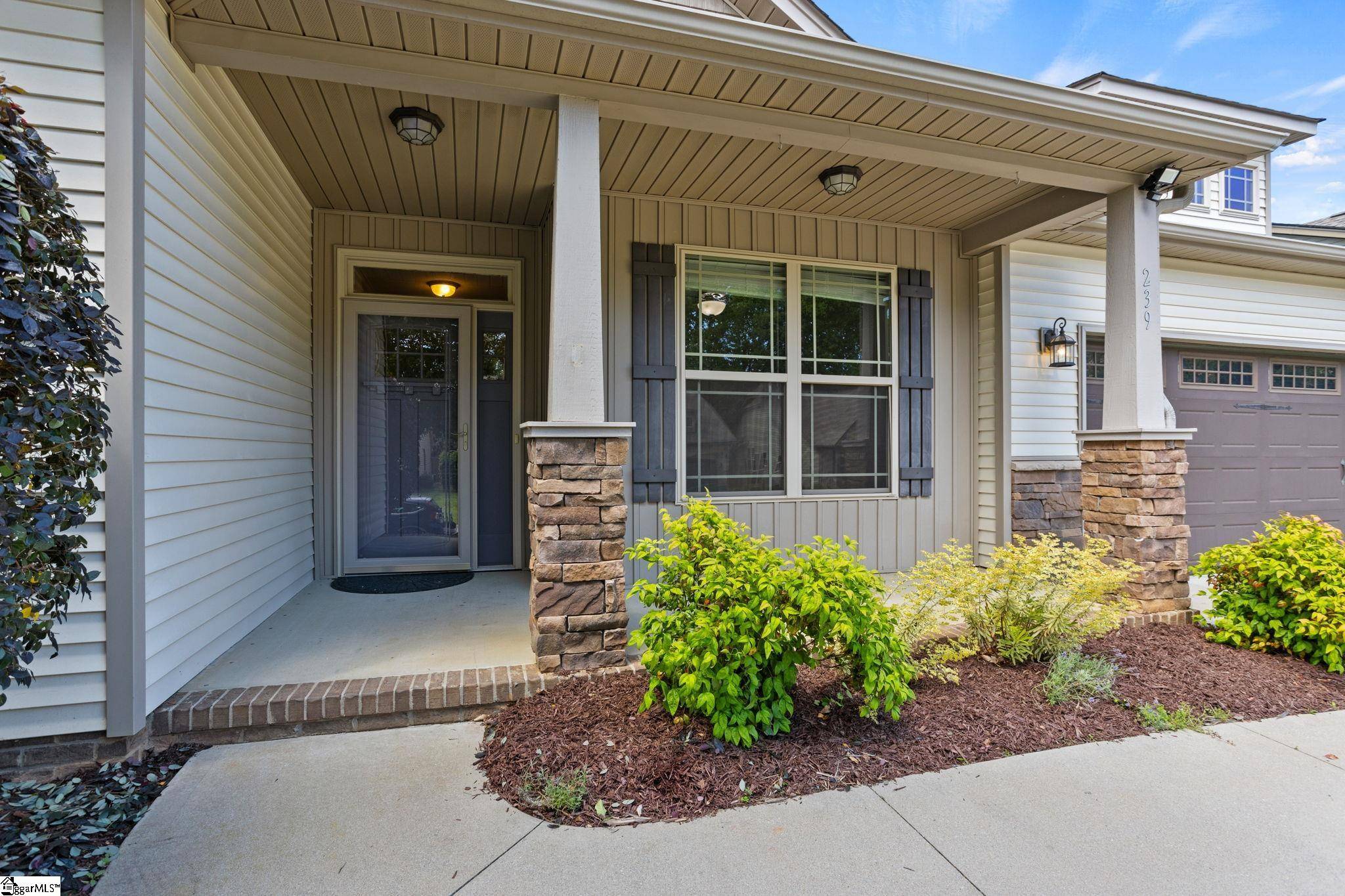 Simpsonville, SC 29681,239 Applehill Way