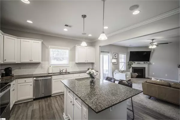 Simpsonville, SC 29680,814 Camberwell Road