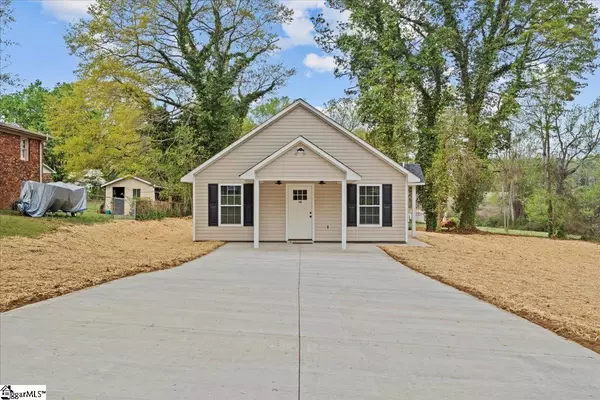 18 Gordon Street, Spartanburg, SC 29301