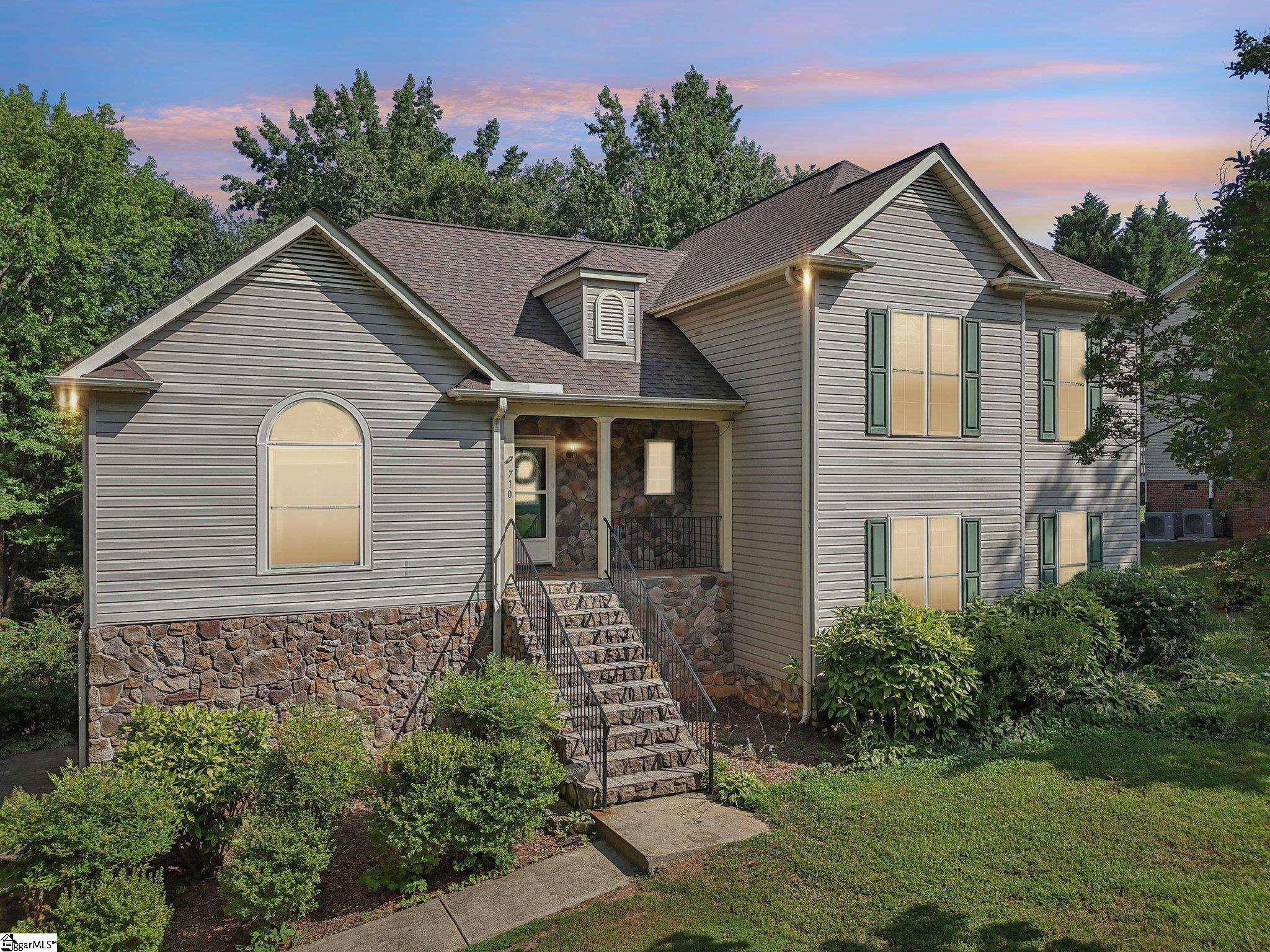710 Pineapple Pointe, Greenville, SC 29607