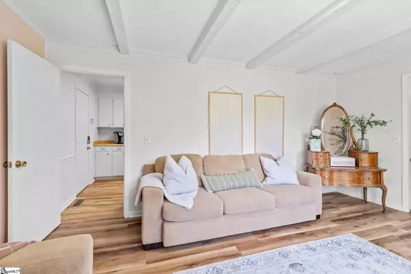 Laurens, SC 29360,142 E Lake Drive