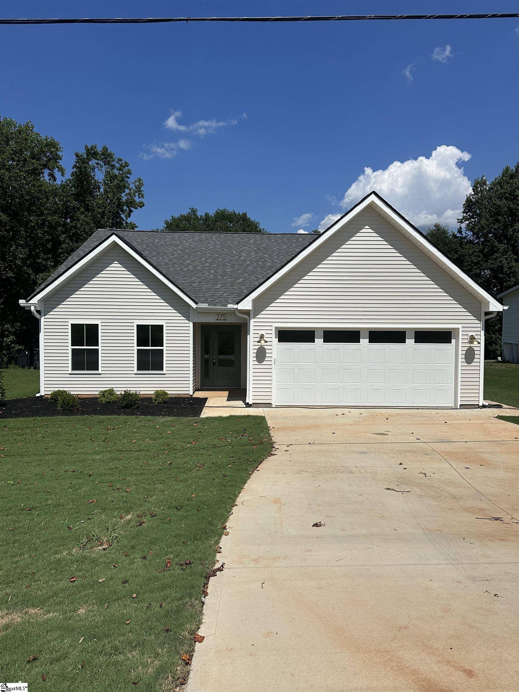 275 Ragan Street, Campobello, SC 29322