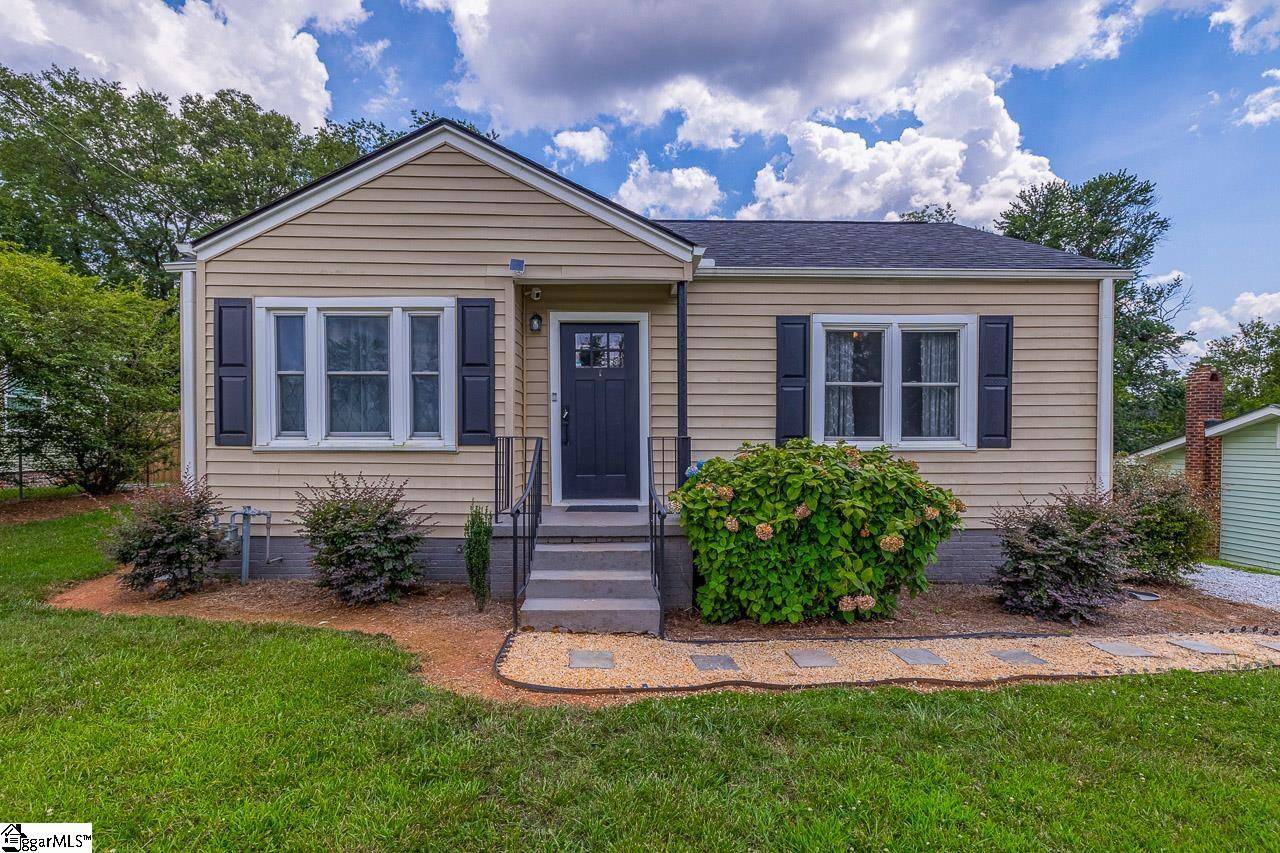 111 Mountain View Avenue, Greer, SC 29650