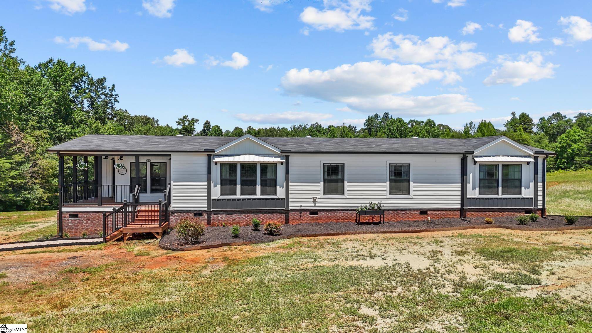 295 Old Mill Road, Chesnee, SC 29323