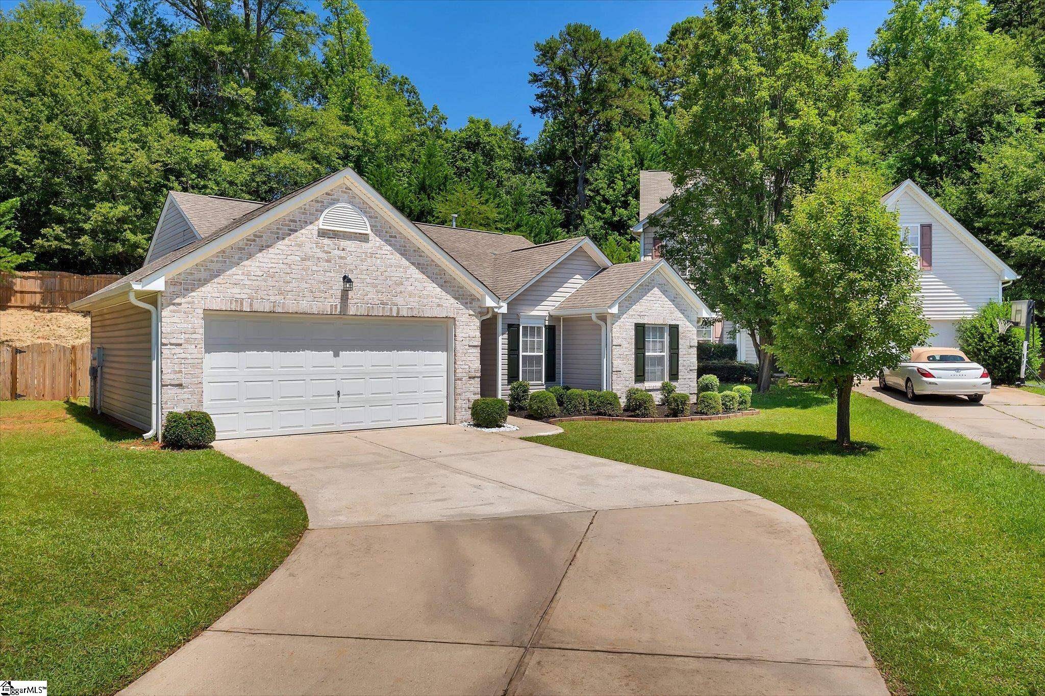 25 Sunfield Court, Greer, SC 29650
