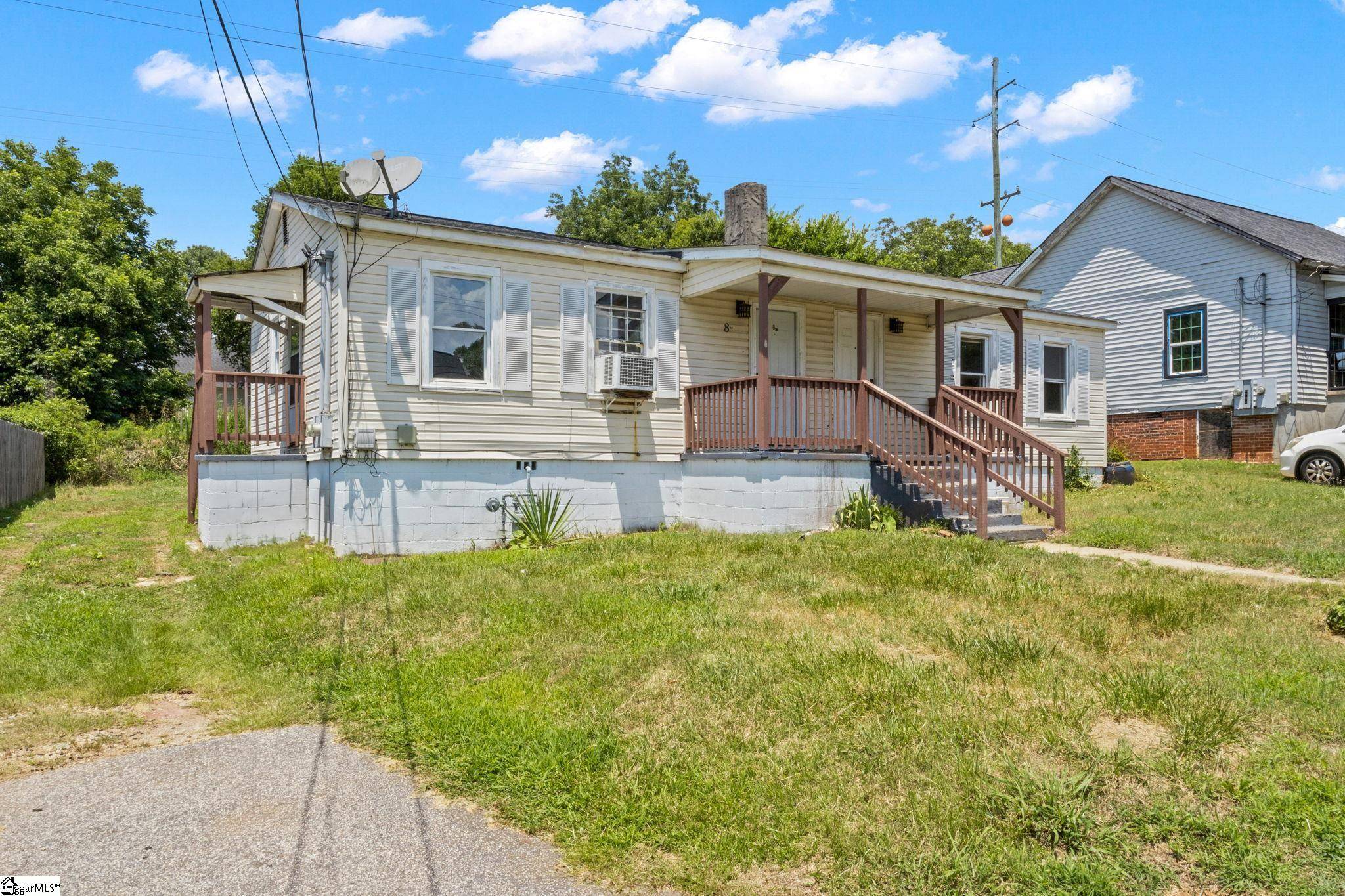 8 W 8th Street, Greenville, SC 29611